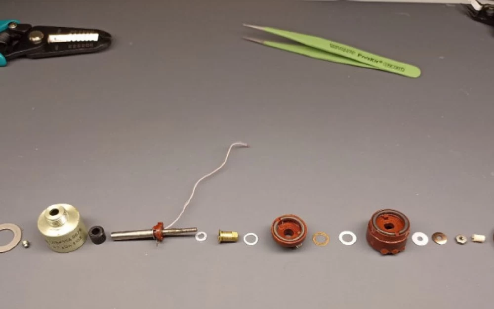
Resistor — it's simple. Not very