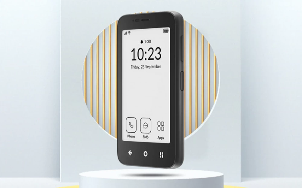 
Phones with E-Ink displays: for those who need communication and don't want to be distracted