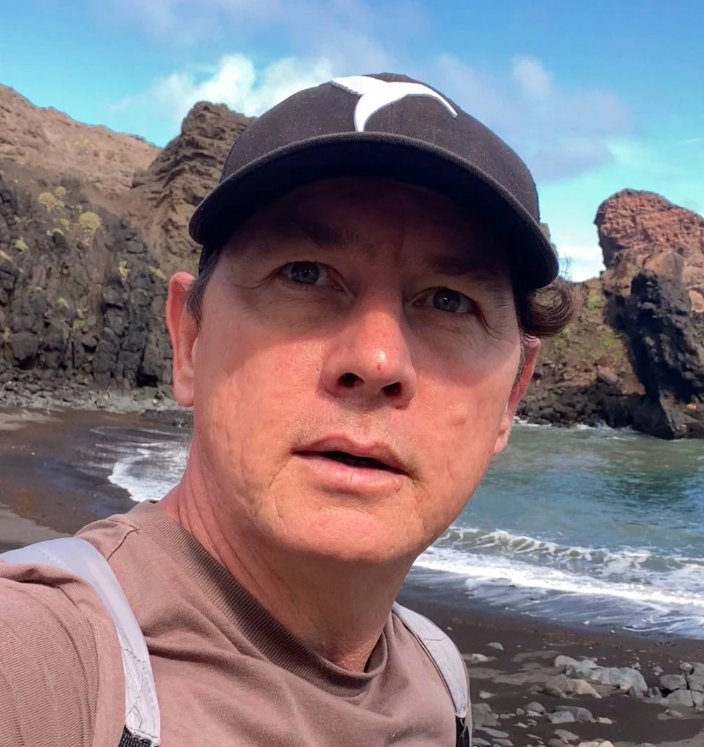 Demonstration of a ready SEO‑friendly website created through the AI generator on Next.js 15 and ChatGPT