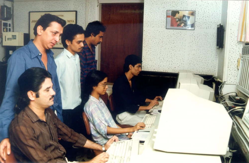 Computer courses in Mumbai, 1990. Source
