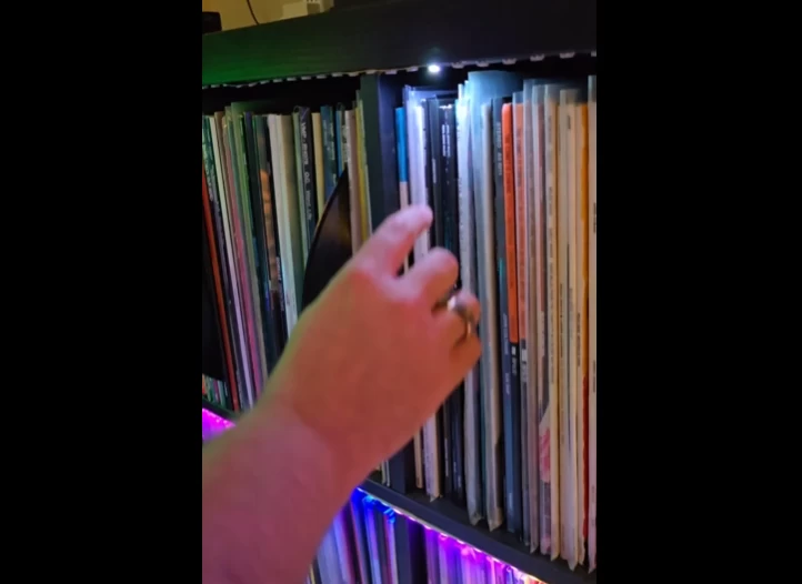 Doctor operates a surgical robot remotely