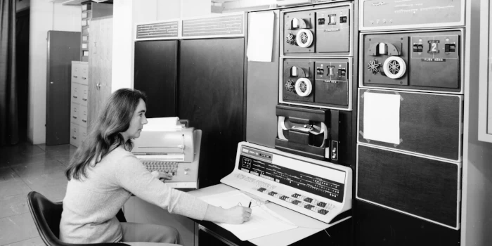 Photo: DEC PDP-10 mainframe