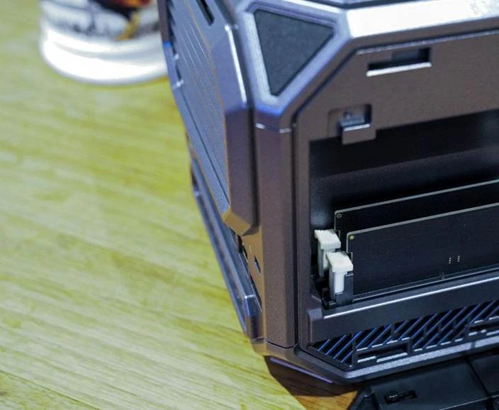   
Connection panel of the Acemagic Tank 03 with USB, HDMI, and audio ports  
