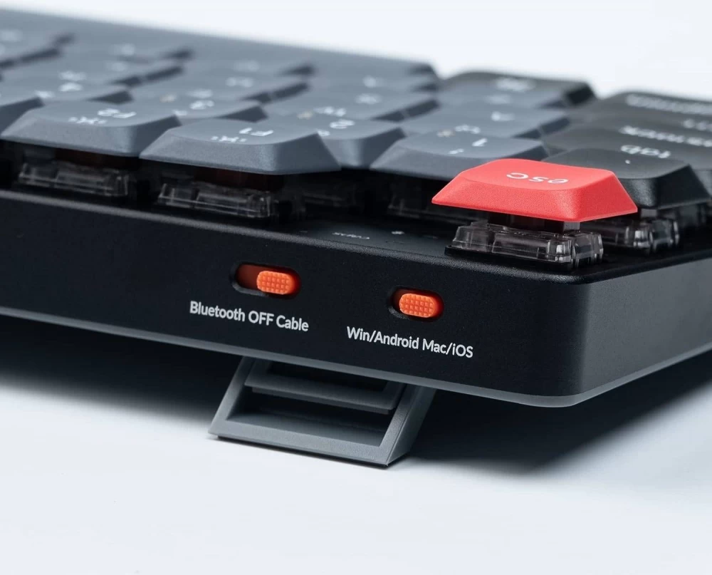 Slider for switching between operating systems on the Keychron K5 mechanical keyboard