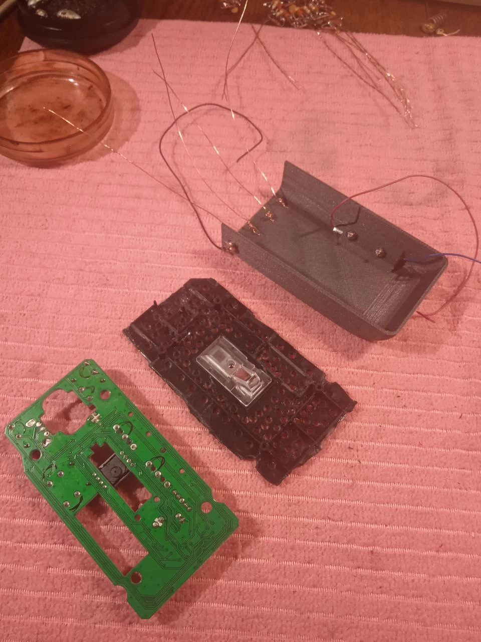 sandwich elements (the shell on the right has undergone some changes)