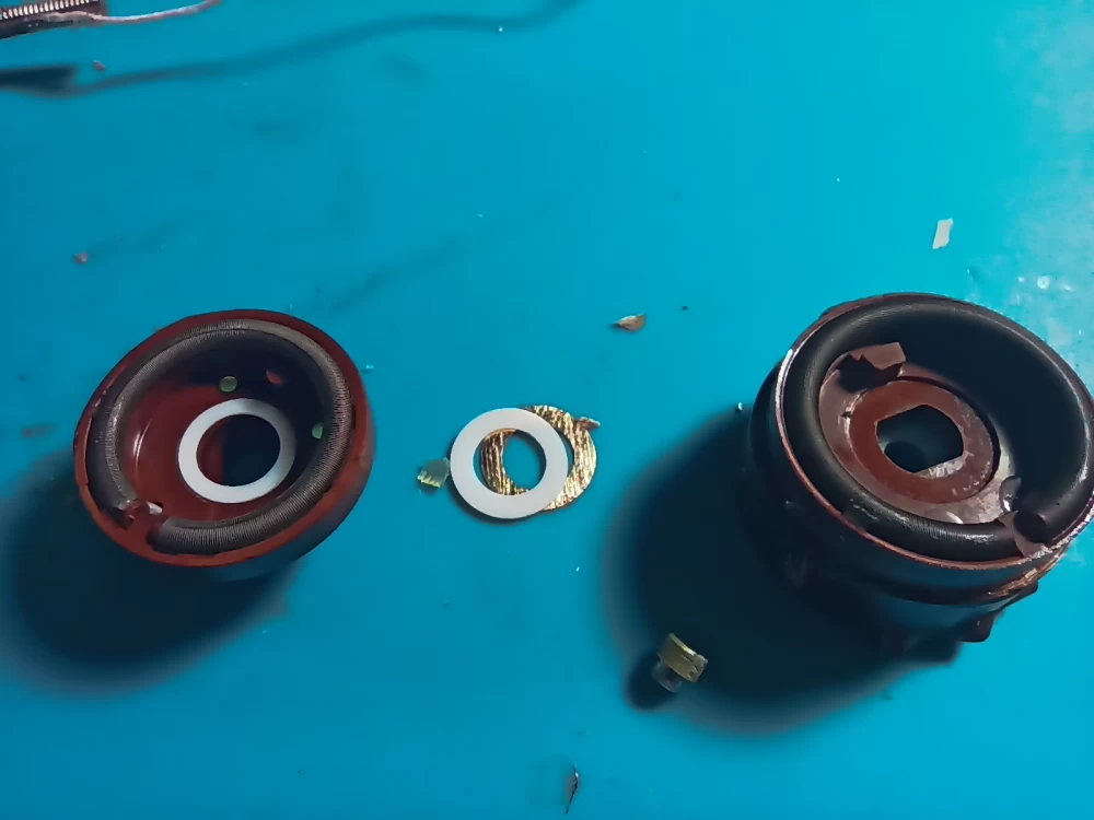 
Resistor with power rating in watts.
