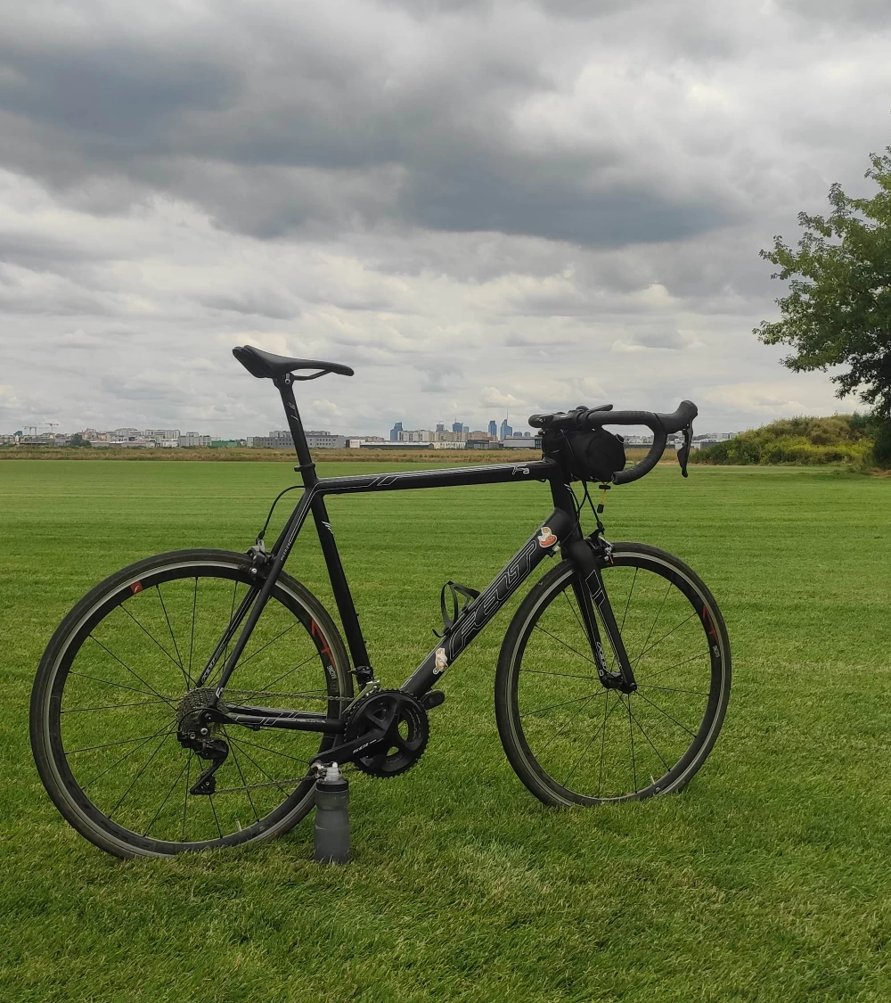 The place is good, but there is nowhere to hang the antenna