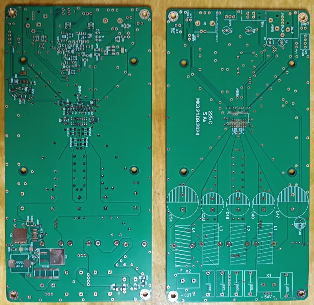 
Class D amplifier on TPA3255 with connected cables
