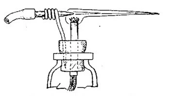 Fig. 2.6. Simplified mini-burner on liquid fuel for desoldering the evacuated lamp. Mouth-blowing