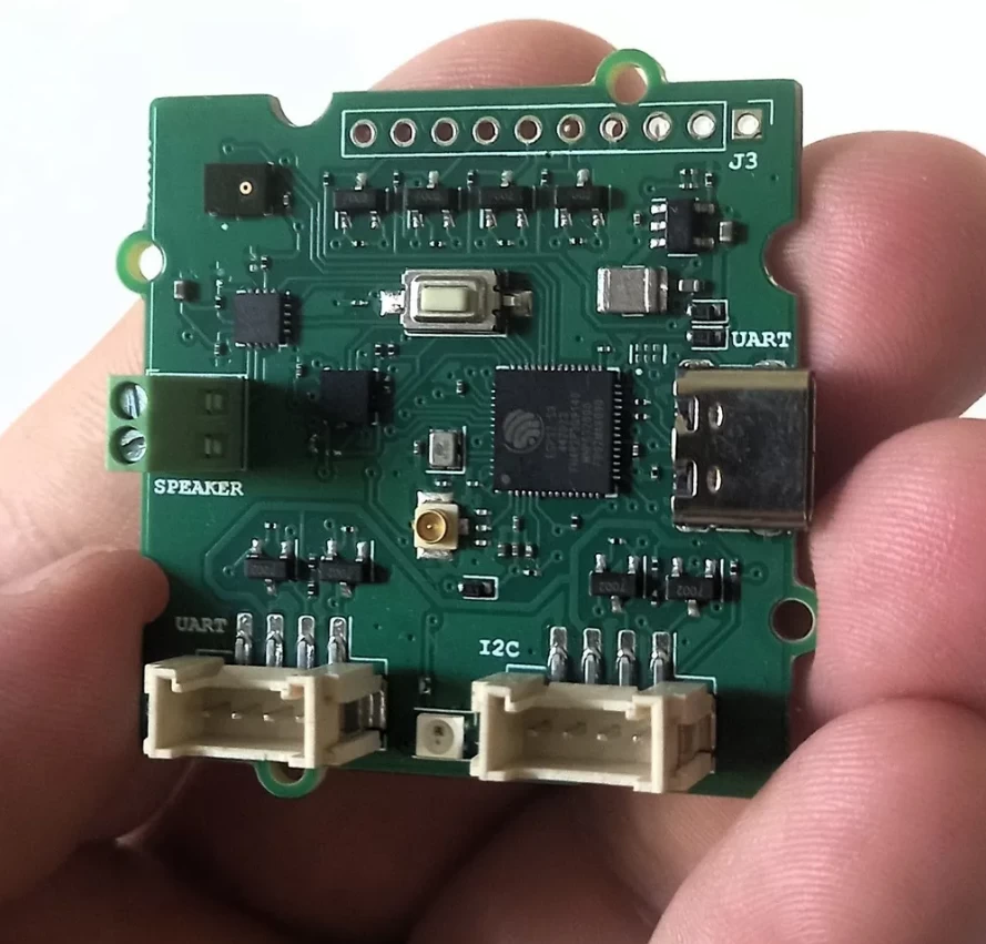 
Using neural networks to create a smart mirror with face recognition function.
