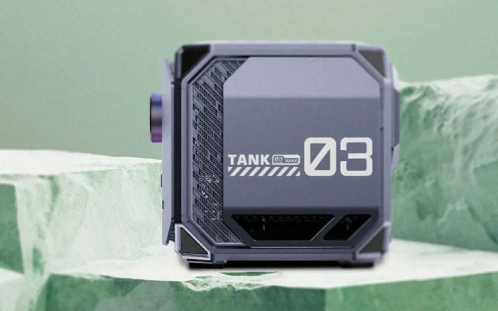 Review of the Acemagic Tank 03 Mini-PC firsthand. A glowing cube with powerful hardware