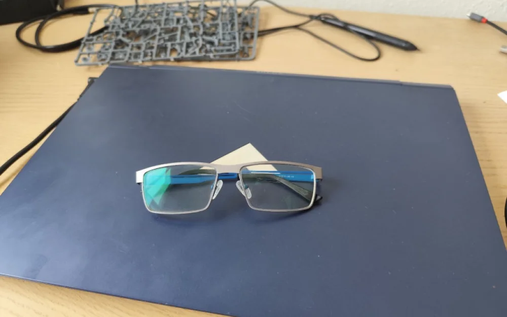 Not by MacBook alone: a laptop for an IT specialist