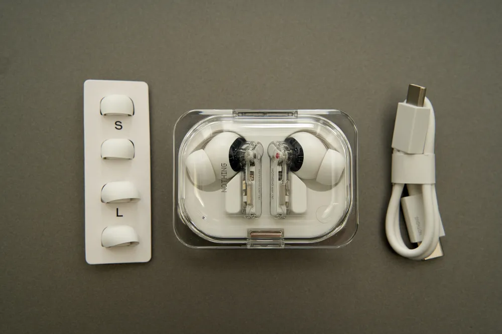 Nothing Ear: an elegant combination of style and technology in minimalist design