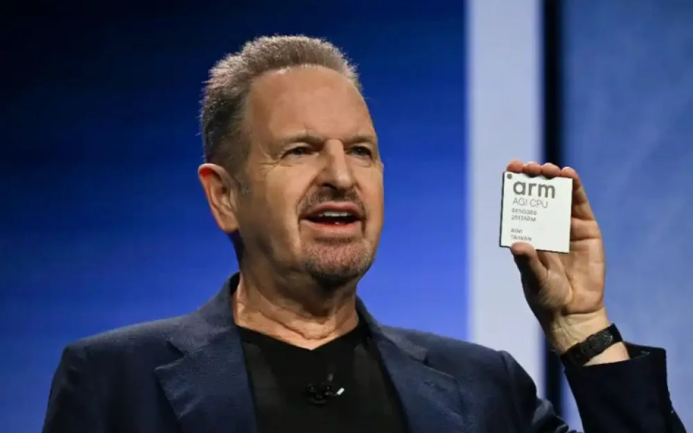Chess Game of Architects: Arm Breaks 35-Year Neutrality for Its Own AI Processors